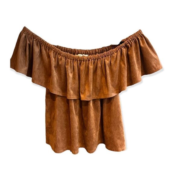 CUPCAKES & CASHMERE JENNINGS FLOUNCE OFF SHOULDER FAUX SUEDE TOP SMALL - Picture 6 of 11